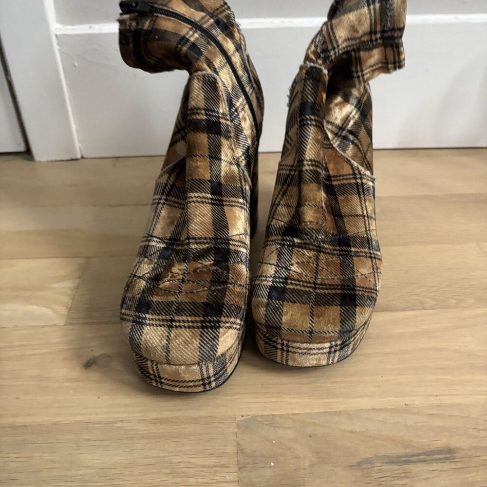 NEW Free People Cecile Mustard Plaid Velvet Boots Women's Size 37 M = 7 - Picture 4 of 5